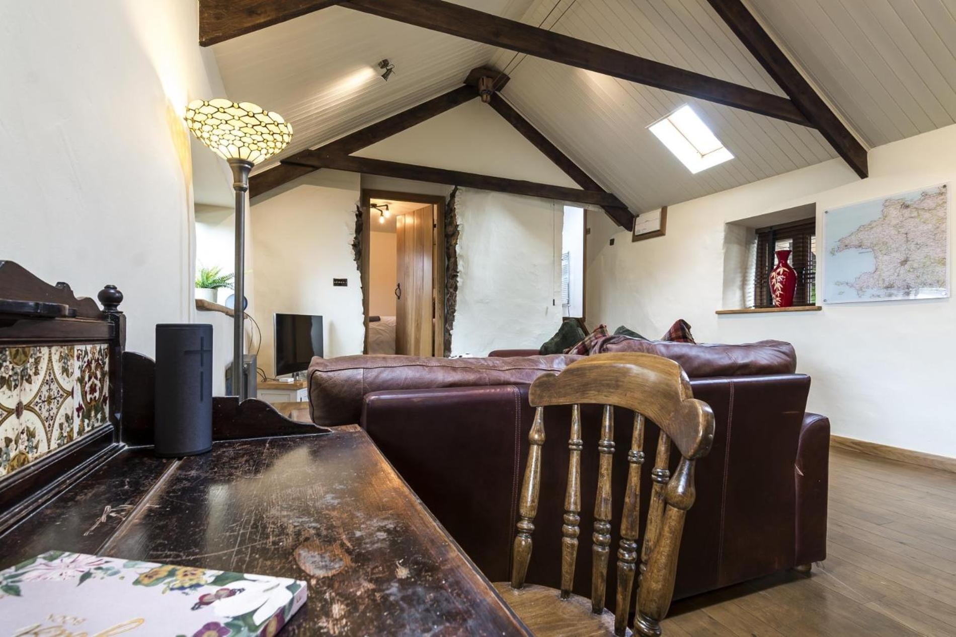 Foxglove - Luxurious Barn Conversion - Blossom Farm Johnston Екстериор снимка